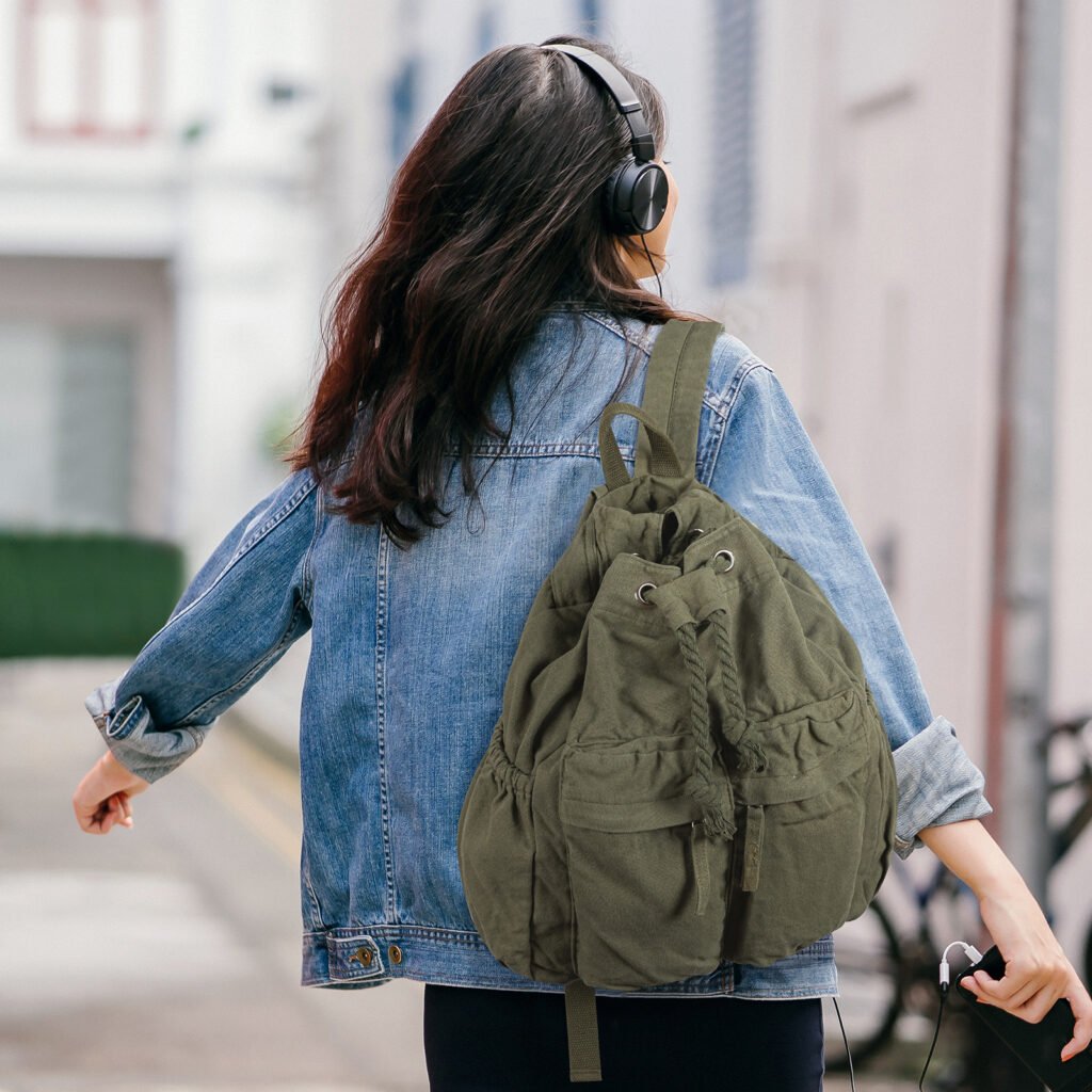 BP01330 backpack detail 2 (4)