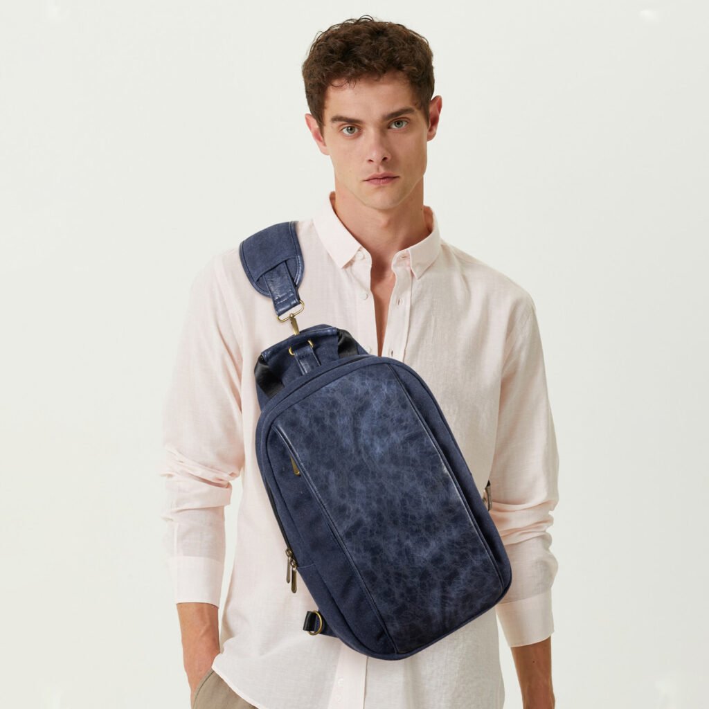 BP02046 chest bag detail (6)