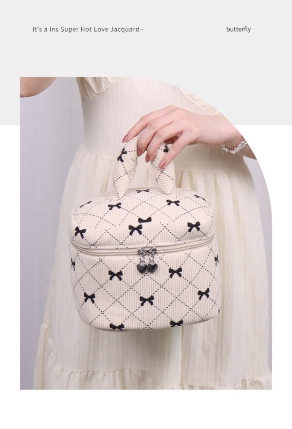 BP02065 cosmetic bag detail (5)