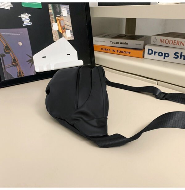 BP02078 chest bag detail (34) BP02078 chest bag detail (34)