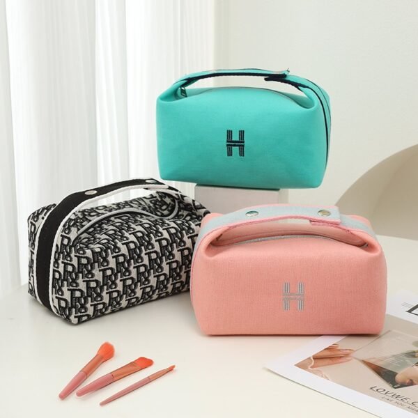 BP02091 cosmetic bag detail (4)