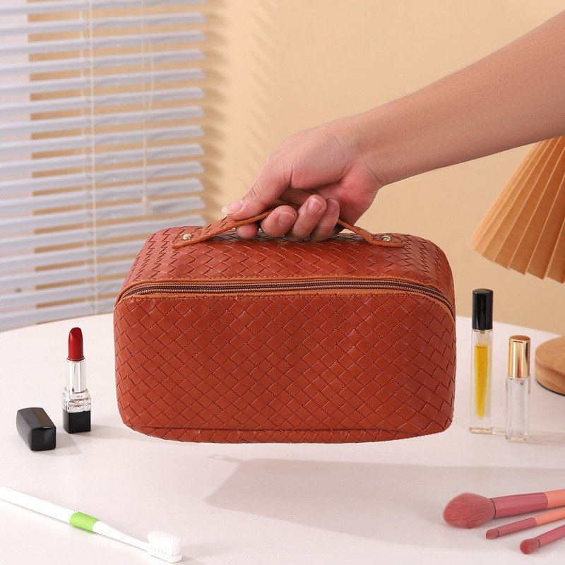 BP02098 toiletry bag detail (16)