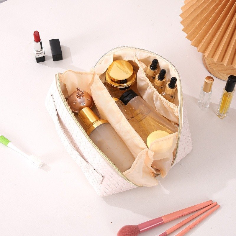 BP02098 toiletry bag detail (7)