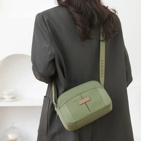 BP02138 lady bag detail (2)