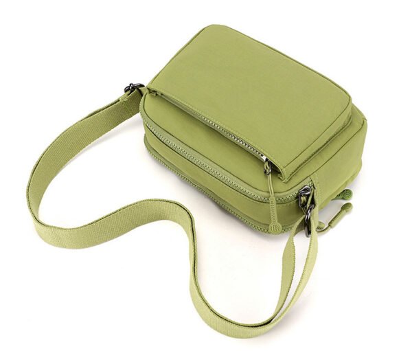 BP02154 crossbody bag detail (5)