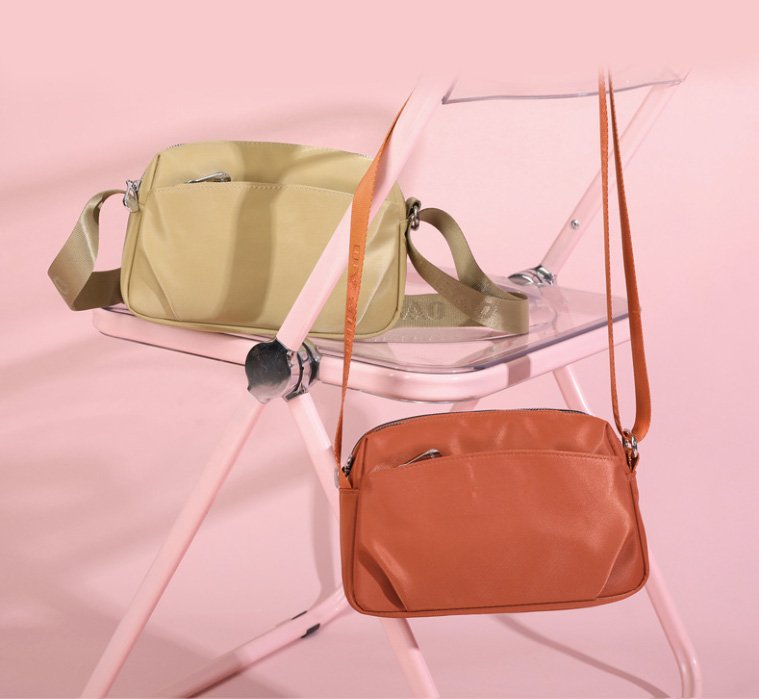 BP02158 crossbody bag detail (5)