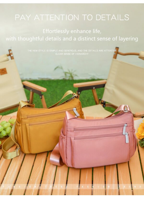 BP02159 crossbody bag detail (1)